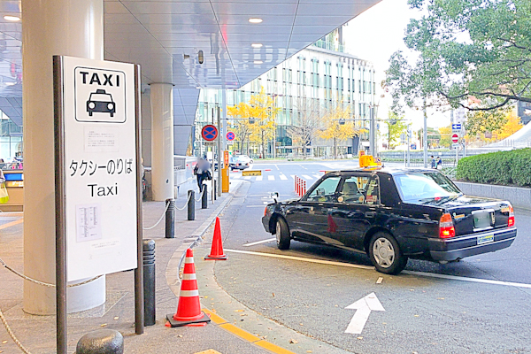 名古屋駅桜通口タクシーのりば01